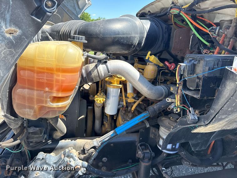 image for item EG5880 2008 Ford F750 Super Duty digger derrick truck