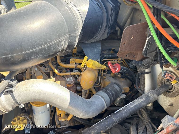 image for item EG5880 2008 Ford F750 Super Duty digger derrick truck