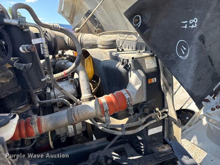 image for item EG5880 2008 Ford F750 Super Duty digger derrick truck