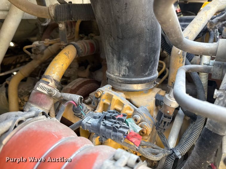 image for item EG5880 2008 Ford F750 Super Duty digger derrick truck