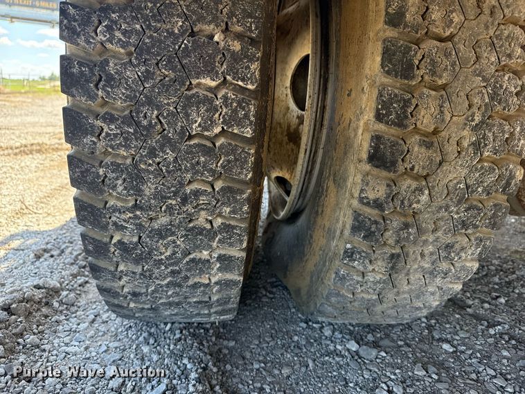 image for item EG5880 2008 Ford F750 Super Duty digger derrick truck