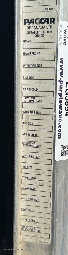 image for item EG5894 2007 Peterbilt 335 tank truck