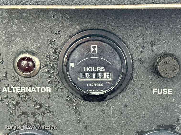 image for item EG5899 2009 Sullivan Palatek D2100H1OJD air compressor