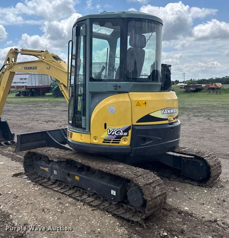 image for item EG6514 2005 Yanmar ViO55-5A mini excavator