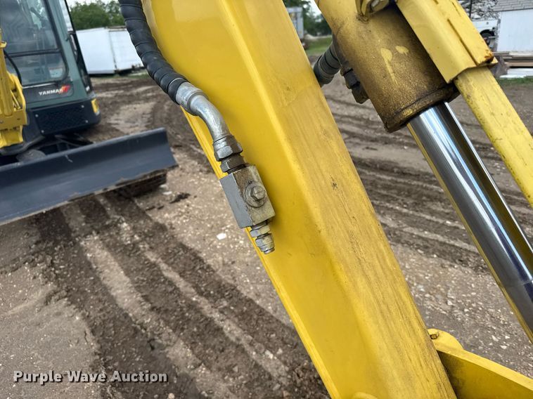 image for item EG6514 2005 Yanmar ViO55-5A mini excavator