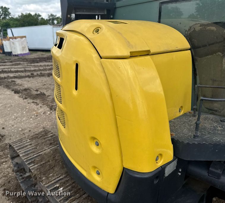 image for item EG6514 2005 Yanmar ViO55-5A mini excavator