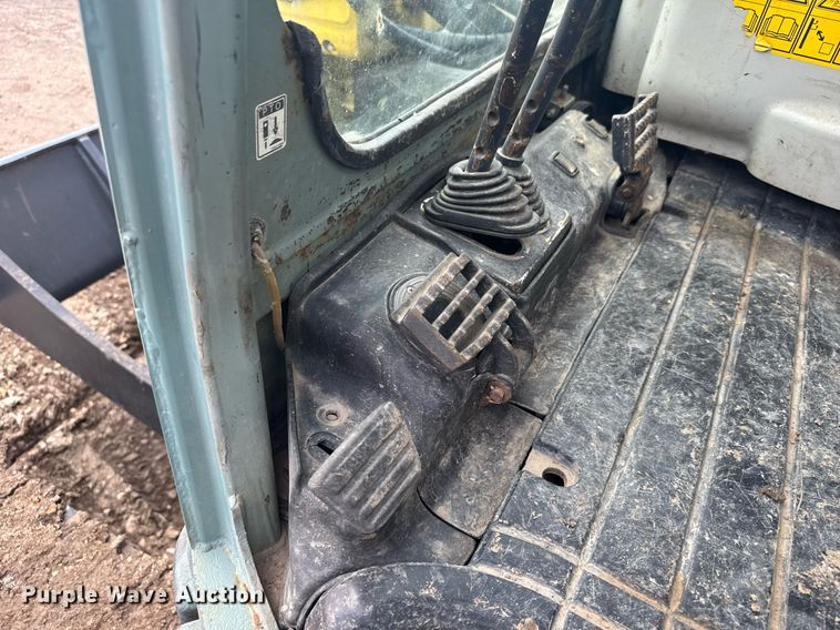 image for item EG6514 2005 Yanmar ViO55-5A mini excavator