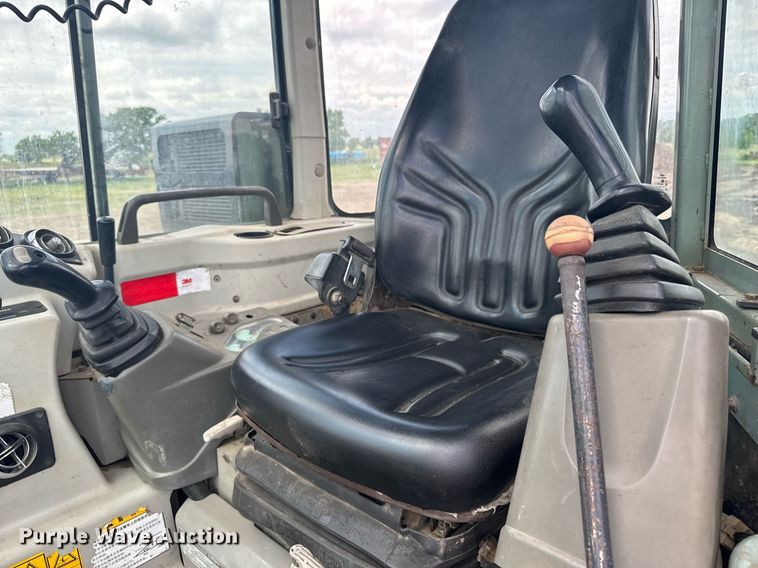 image for item EG6514 2005 Yanmar ViO55-5A mini excavator