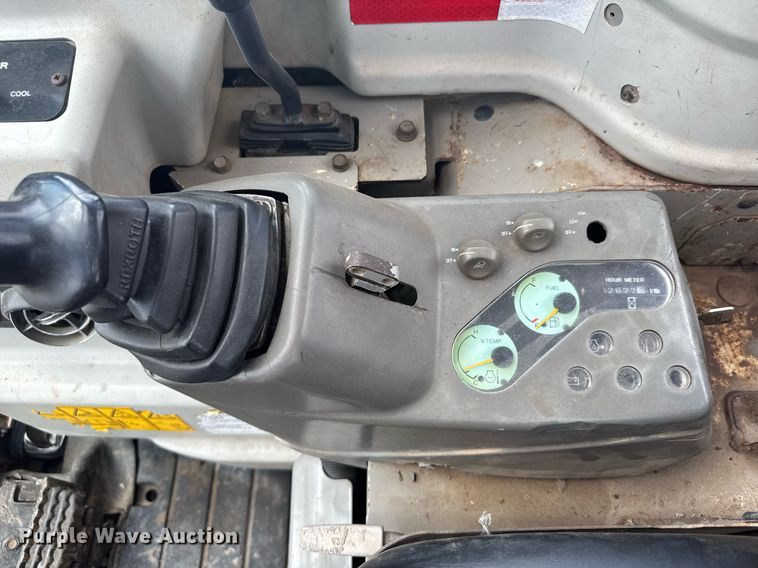 image for item EG6514 2005 Yanmar ViO55-5A mini excavator