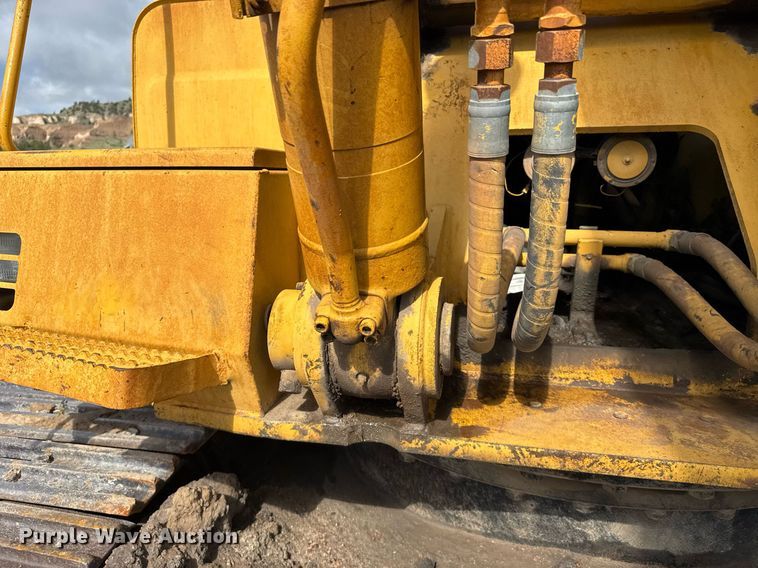 image for item EG6524 1993 John Deere 892E LC excavator