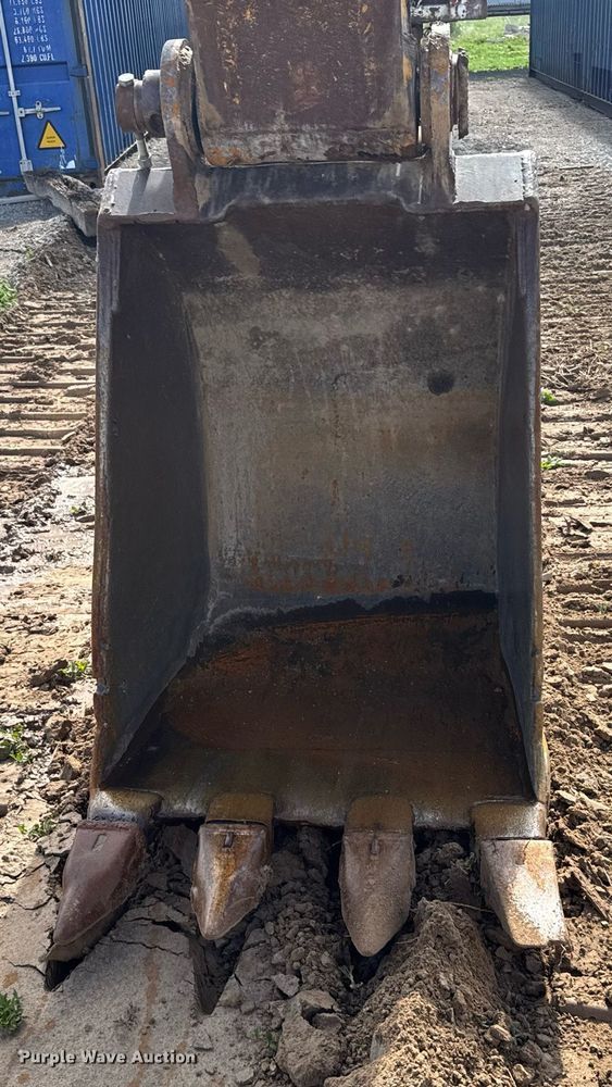 image for item EG6524 1993 John Deere 892E LC excavator