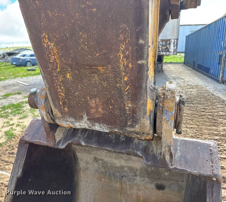 image for item EG6524 1993 John Deere 892E LC excavator