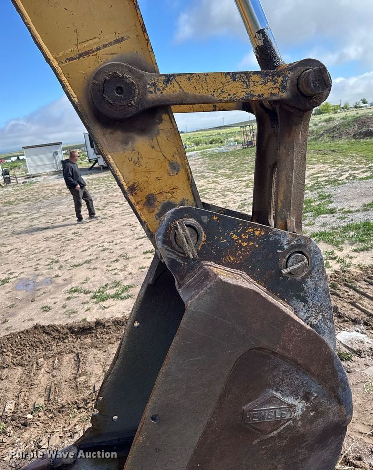 image for item EG6524 1993 John Deere 892E LC excavator