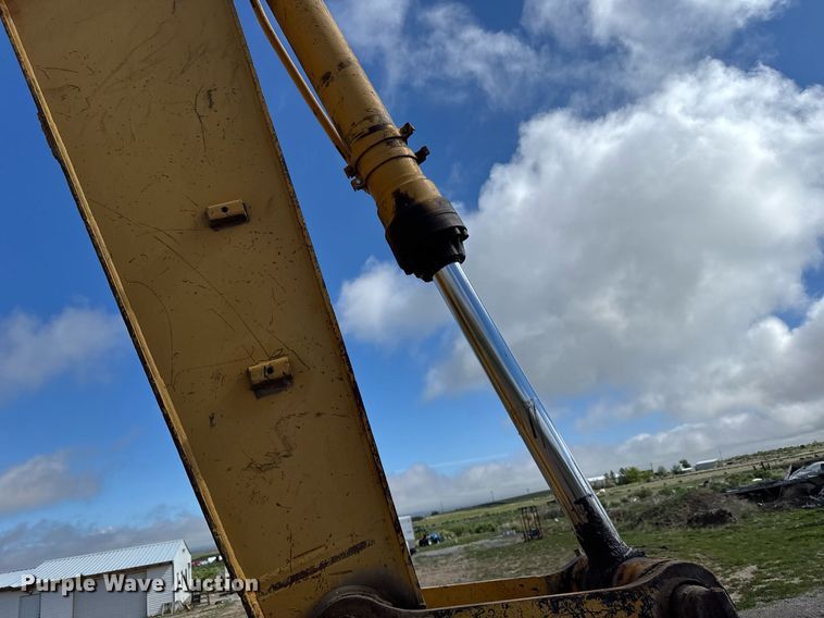 image for item EG6524 1993 John Deere 892E LC excavator