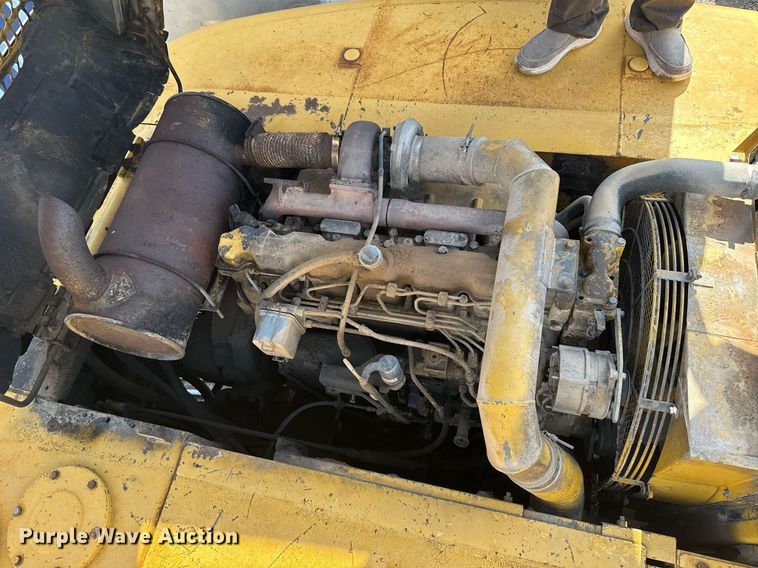 image for item EG6524 1993 John Deere 892E LC excavator