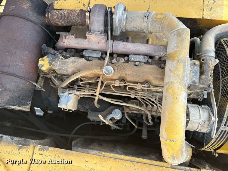 image for item EG6524 1993 John Deere 892E LC excavator