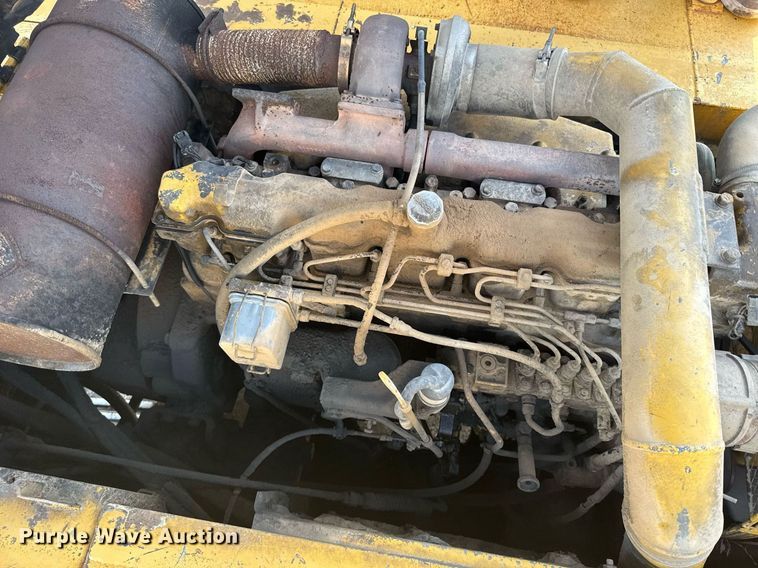 image for item EG6524 1993 John Deere 892E LC excavator