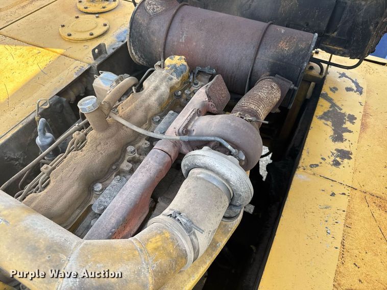 image for item EG6524 1993 John Deere 892E LC excavator