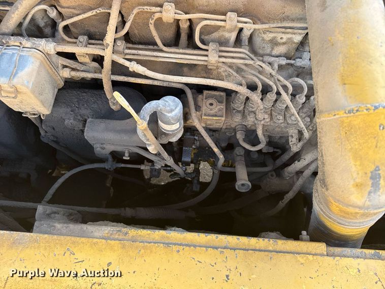 image for item EG6524 1993 John Deere 892E LC excavator