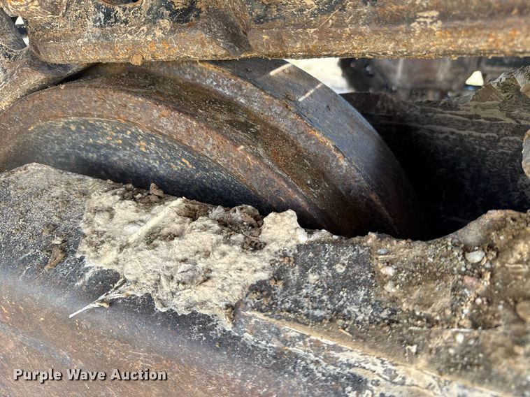 image for item EG6524 1993 John Deere 892E LC excavator