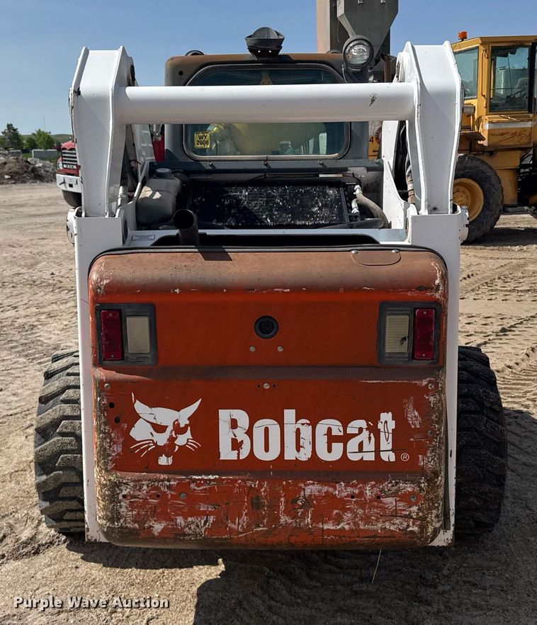 image for item EG6533 2007 Bobcat A300 skid steer loader