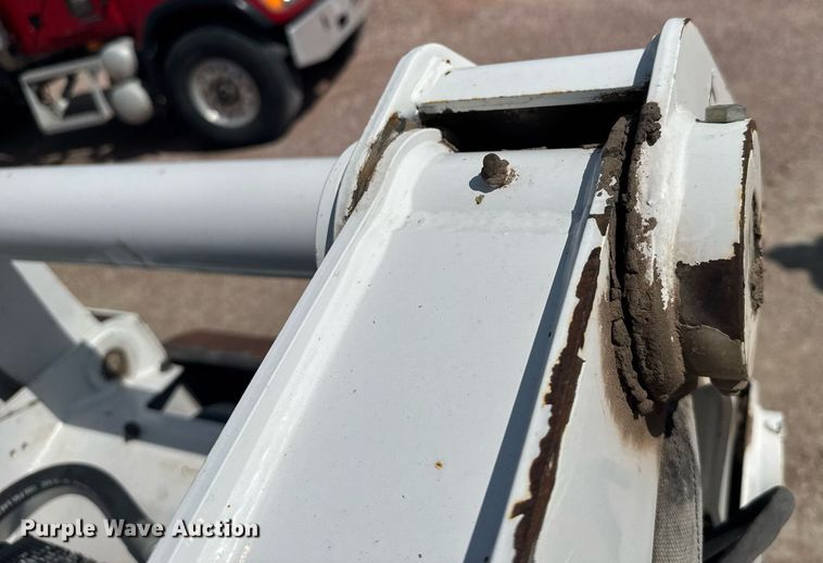 image for item EG6533 2007 Bobcat A300 skid steer loader