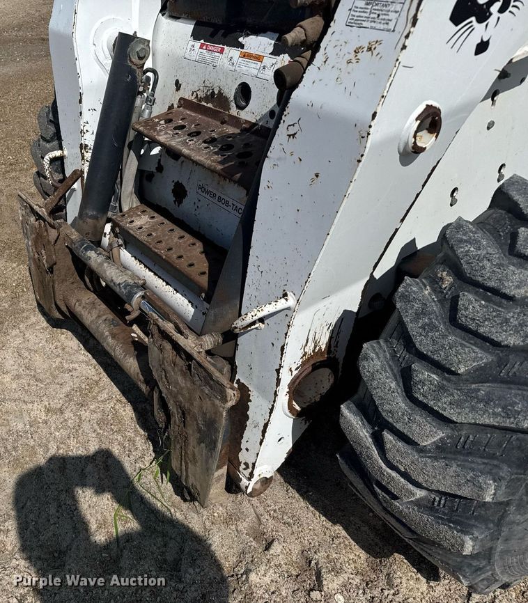 image for item EG6533 2007 Bobcat A300 skid steer loader