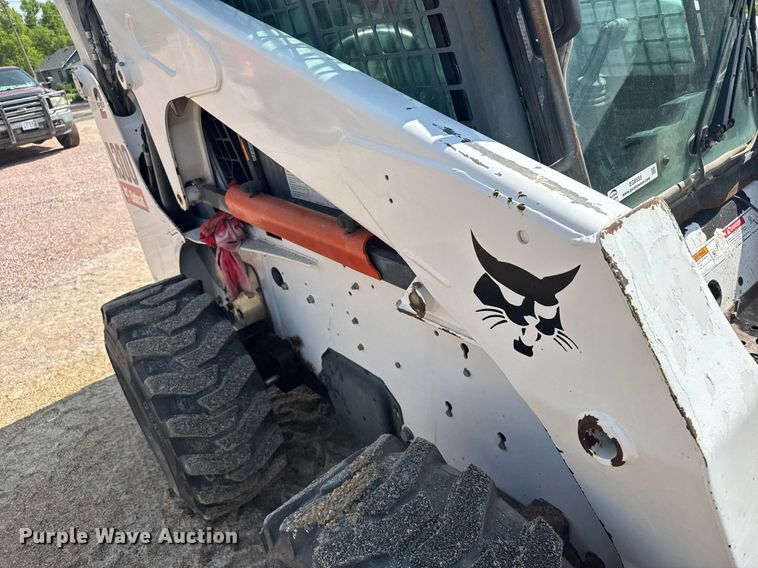 image for item EG6533 2007 Bobcat A300 skid steer loader