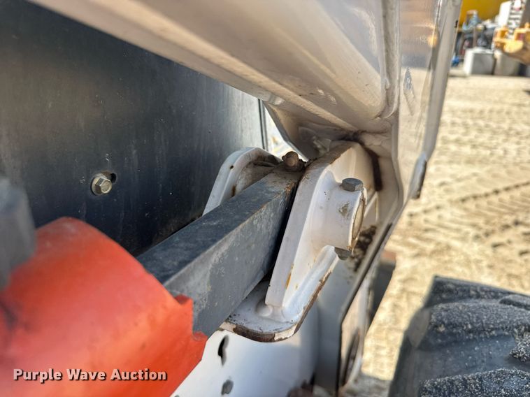 image for item EG6533 2007 Bobcat A300 skid steer loader