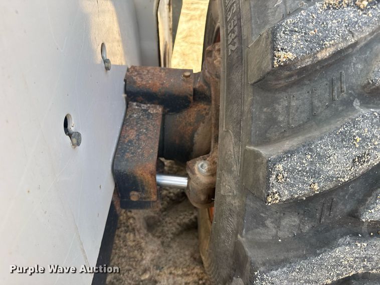 image for item EG6533 2007 Bobcat A300 skid steer loader