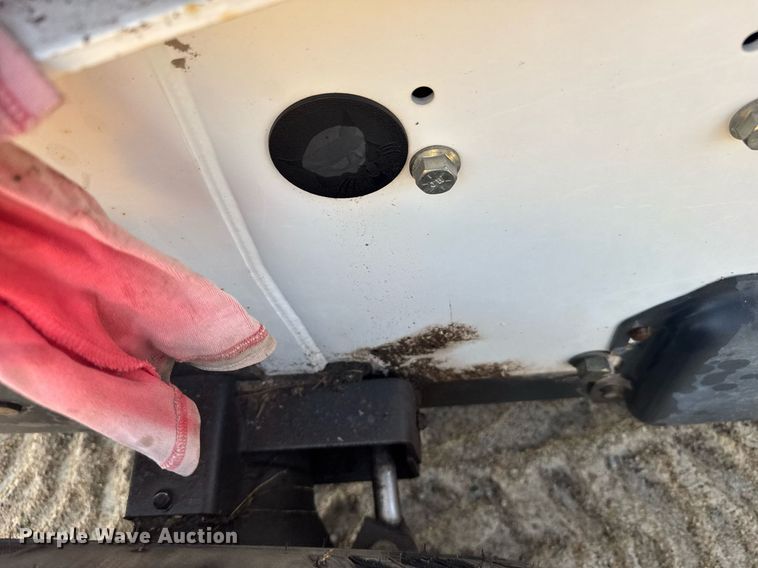 image for item EG6533 2007 Bobcat A300 skid steer loader