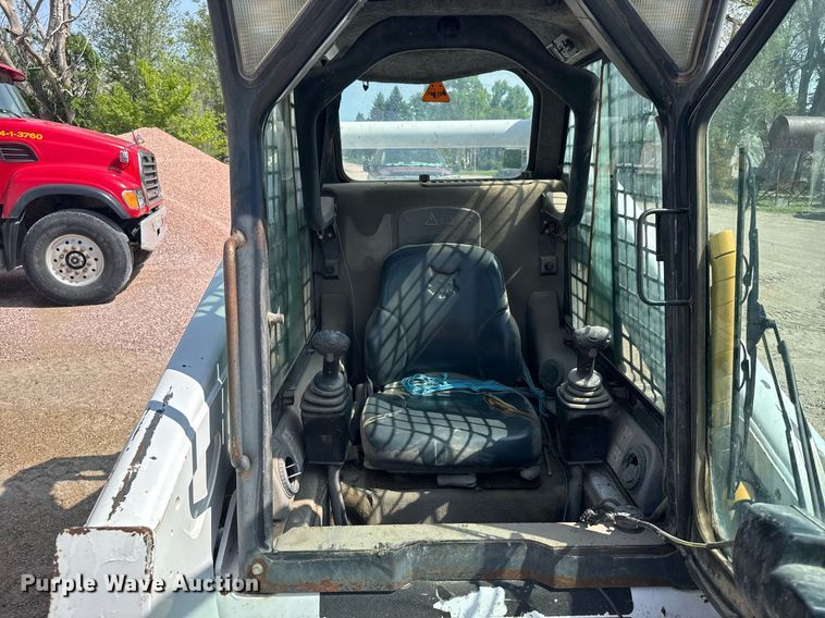 image for item EG6533 2007 Bobcat A300 skid steer loader