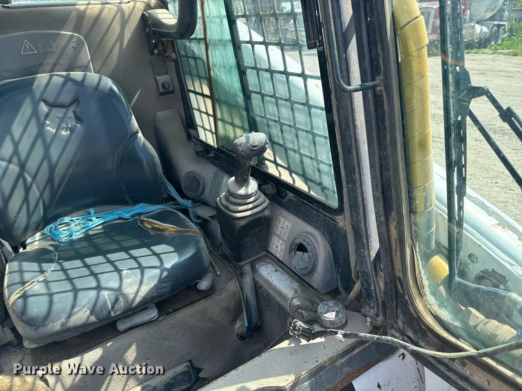 image for item EG6533 2007 Bobcat A300 skid steer loader