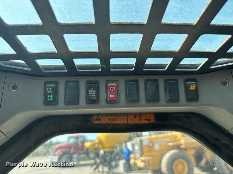 image for item EG6533 2007 Bobcat A300 skid steer loader