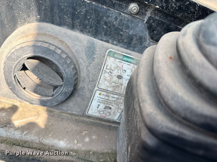 image for item EG6533 2007 Bobcat A300 skid steer loader