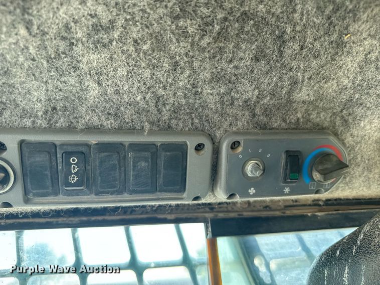 image for item EG6533 2007 Bobcat A300 skid steer loader