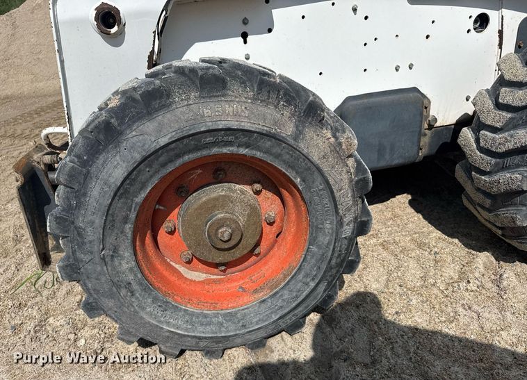 image for item EG6533 2007 Bobcat A300 skid steer loader