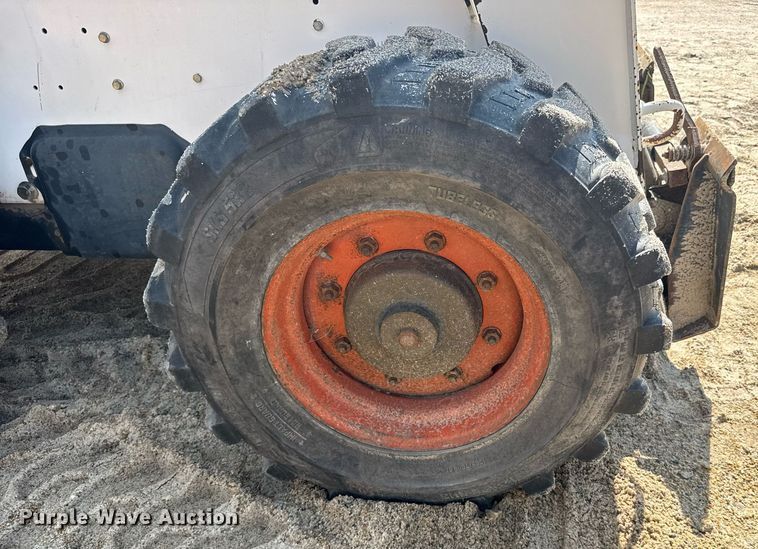 image for item EG6533 2007 Bobcat A300 skid steer loader