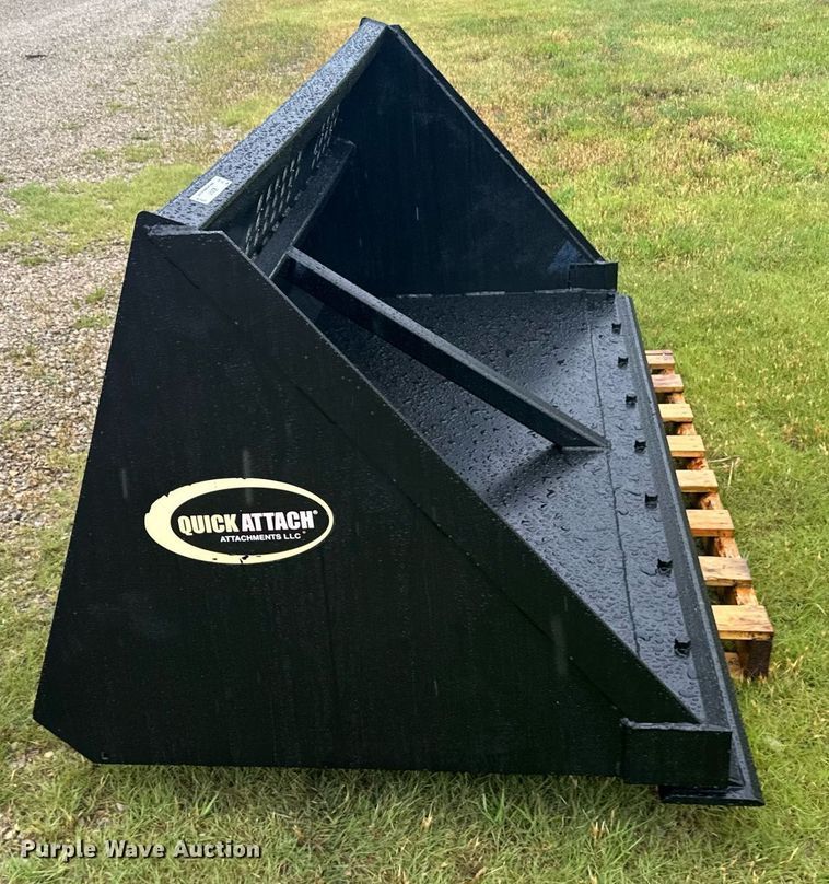 image for item EG6547 Quick Attach skid steer bucket