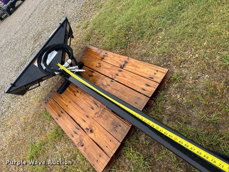 image for item EG6549 Quick Attach skid steer hydraulic boom