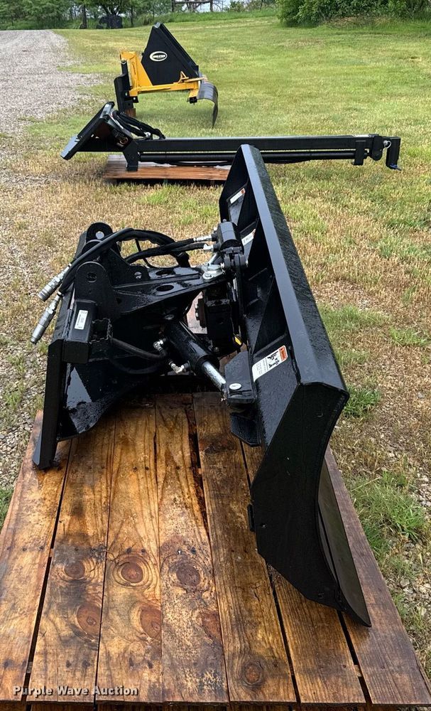 image for item EG6550 Erskine skid steer dozer blade