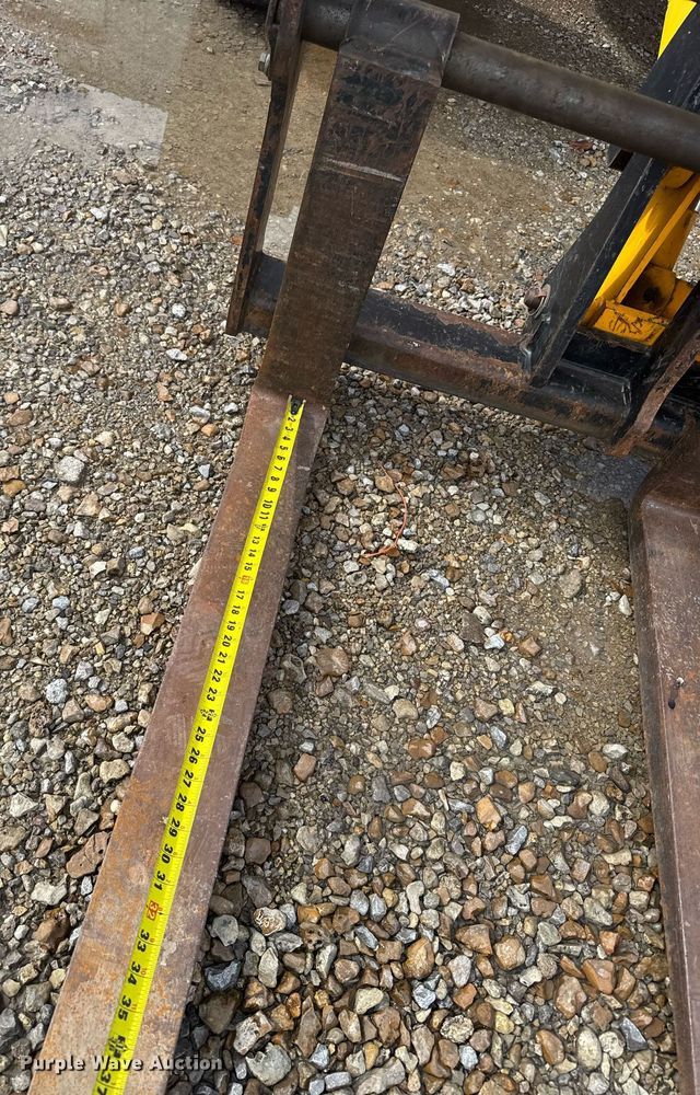 image for item EG6551 2008 JCB 506C telehandler