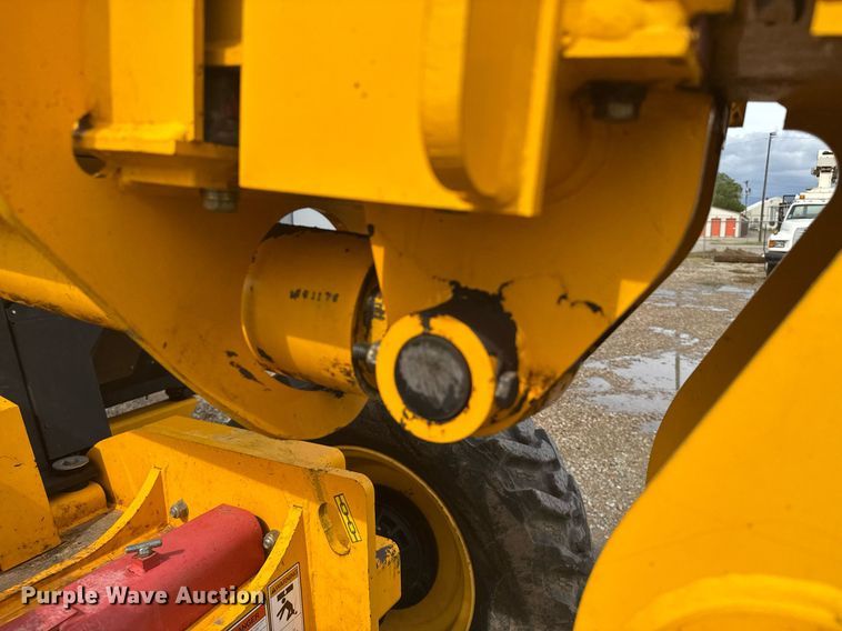 image for item EG6551 2008 JCB 506C telehandler