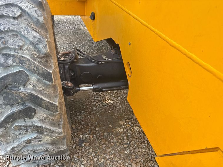 image for item EG6551 2008 JCB 506C telehandler