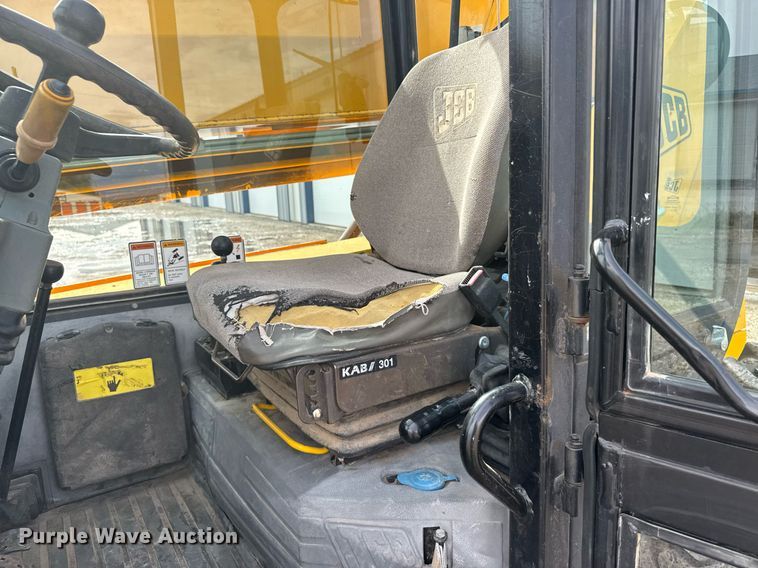 image for item EG6551 2008 JCB 506C telehandler