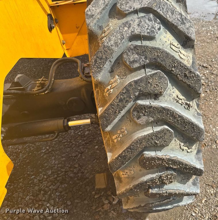 image for item EG6551 2008 JCB 506C telehandler