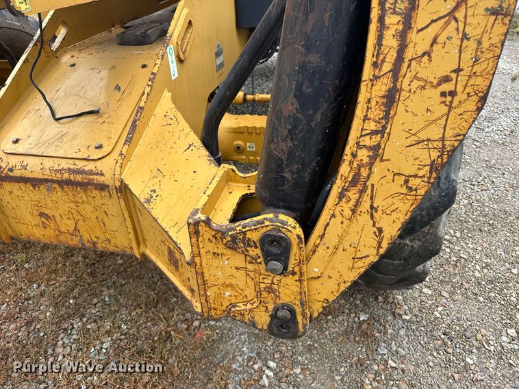 image for item EG6553 2005 Caterpillar TH580B telehandler
