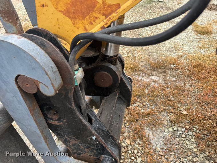 image for item EG6553 2005 Caterpillar TH580B telehandler