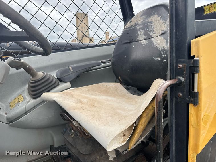 image for item EG6553 2005 Caterpillar TH580B telehandler