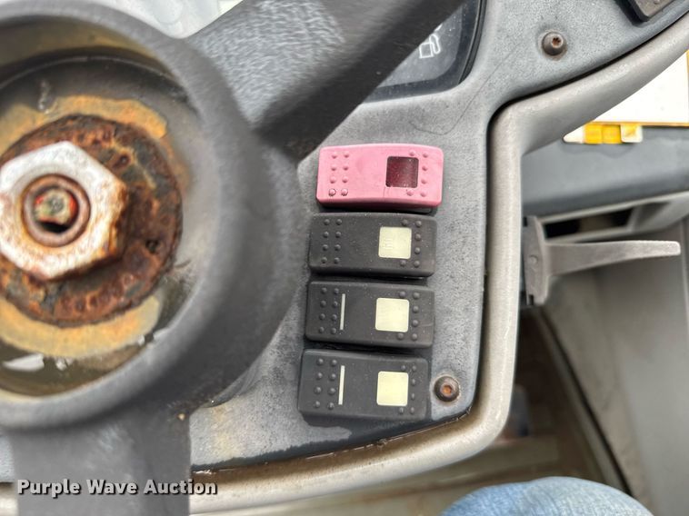 image for item EG6553 2005 Caterpillar TH580B telehandler